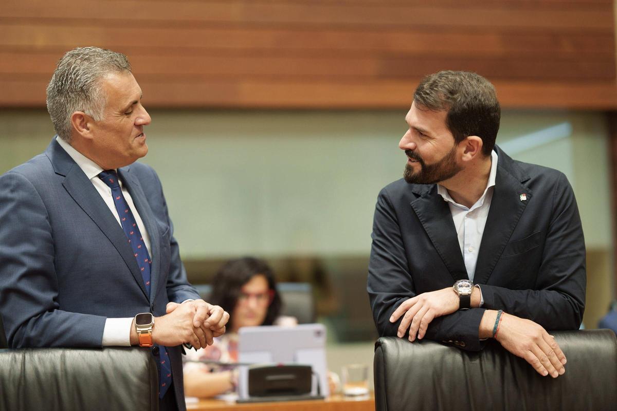 Fotogalería | Imágenes de la sesión del Pleno de la Asamblea de Extremadura este jueves, 28 de mayo