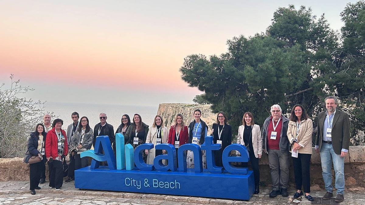 La Costa Blanca intensifica su actividad en Fitur como escaparate turístico internacional