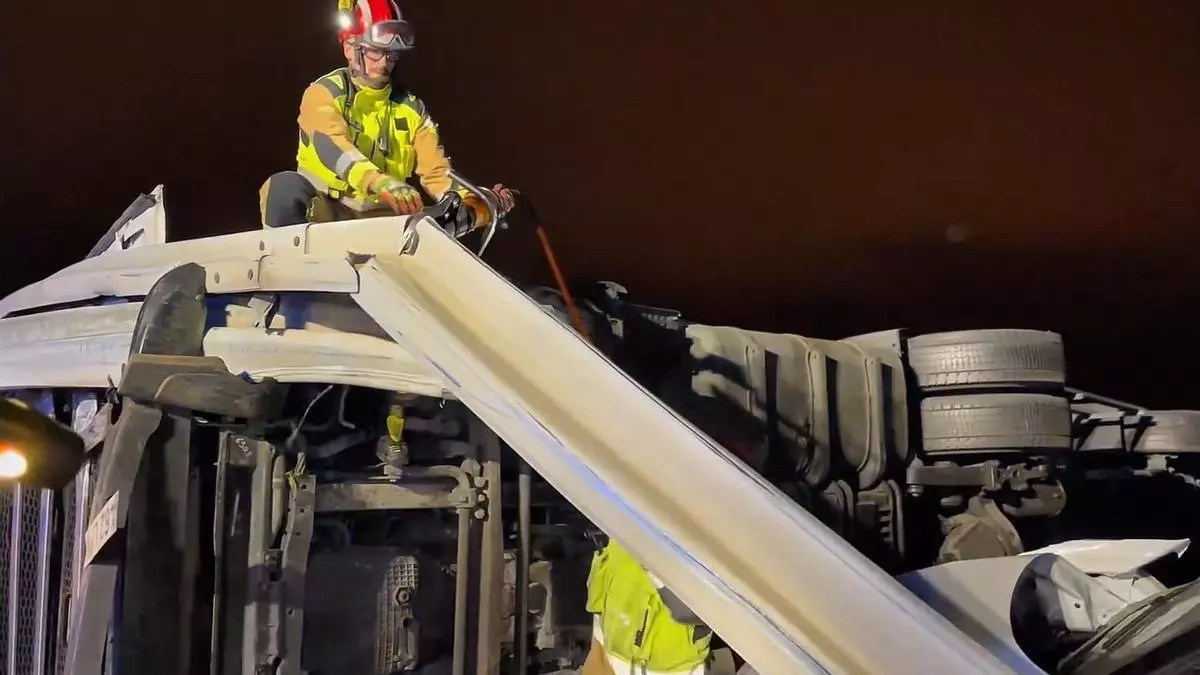 Dos accidentes causan el corte total de la AP-7 en Castellón en dos puntos