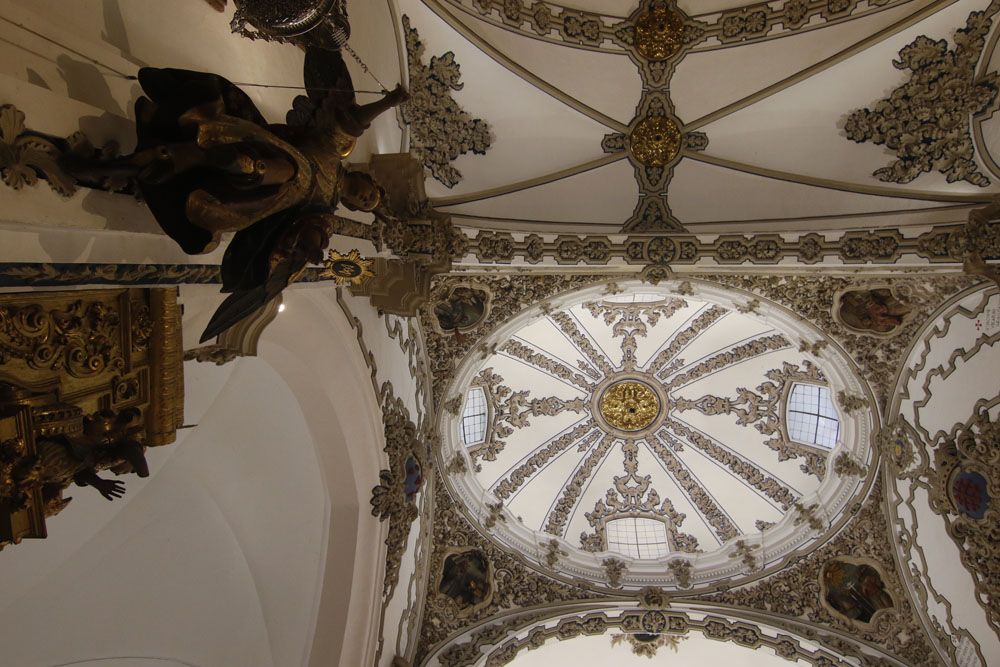 Y la luz se hizo en la iglesia de San Francisco