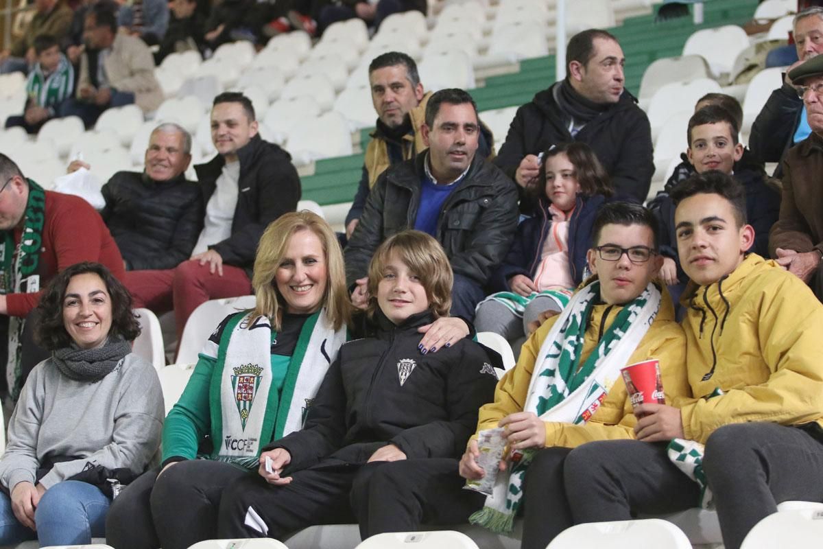 La afición blanquiverde en el Córdoba-Granada