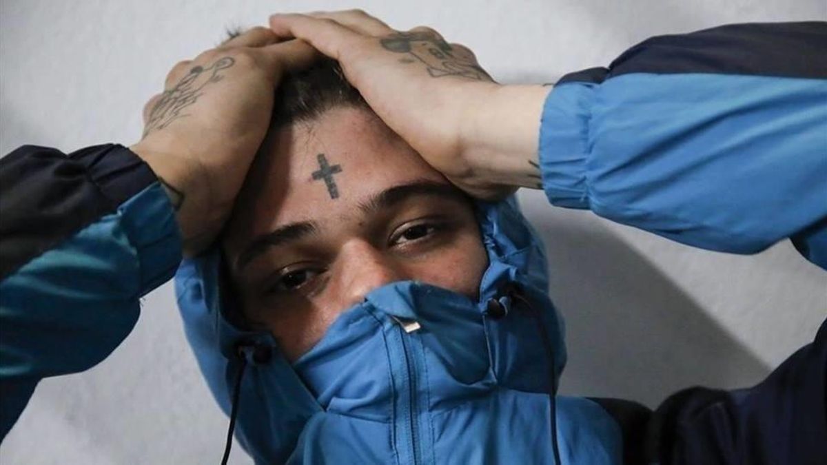 Cecilio G, un cantante perseguido por la polémica que ya ha pasado por la cárcel.