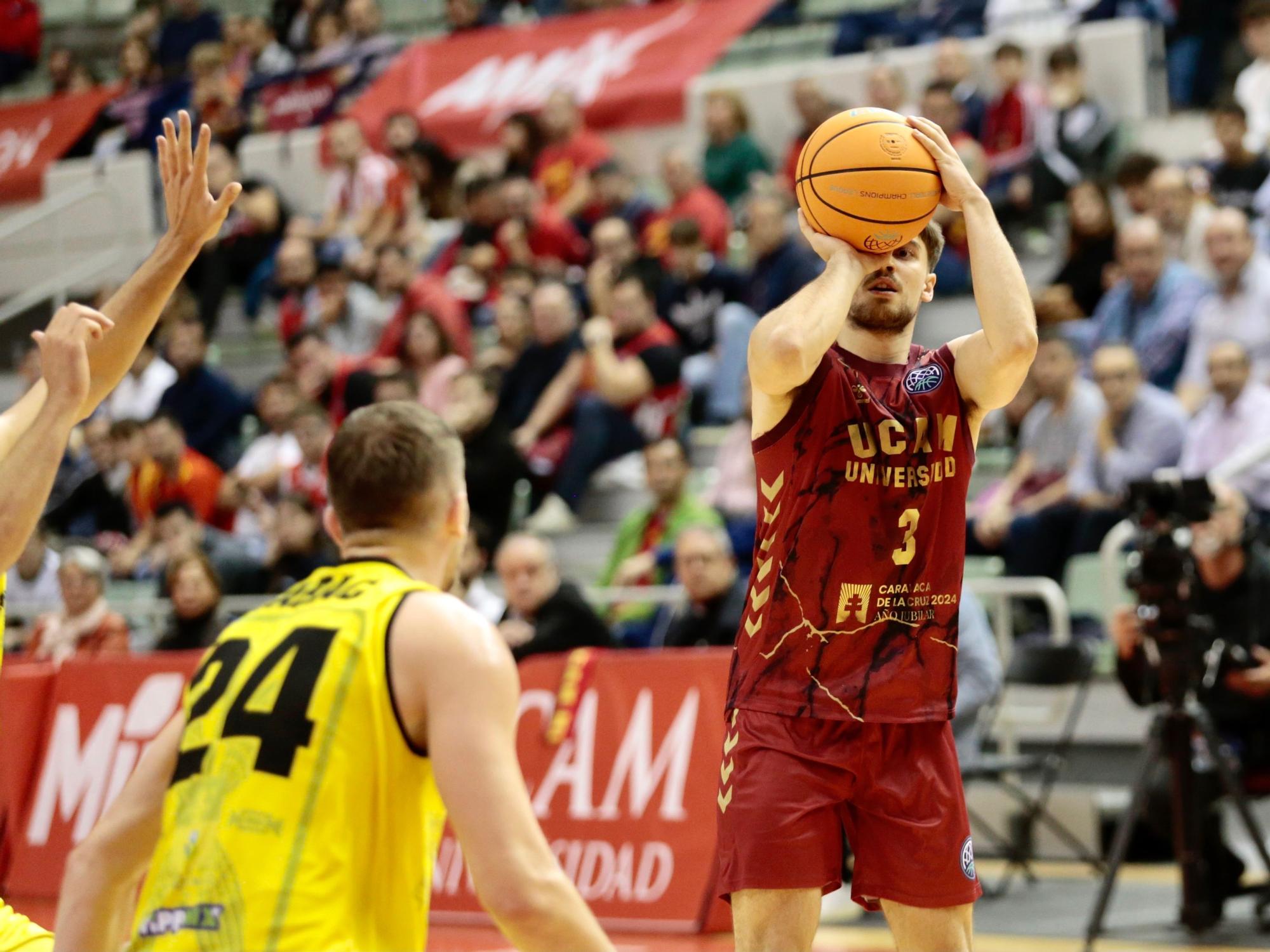 Las imágenes del partido UCAM Murcia - Falco Vulcano