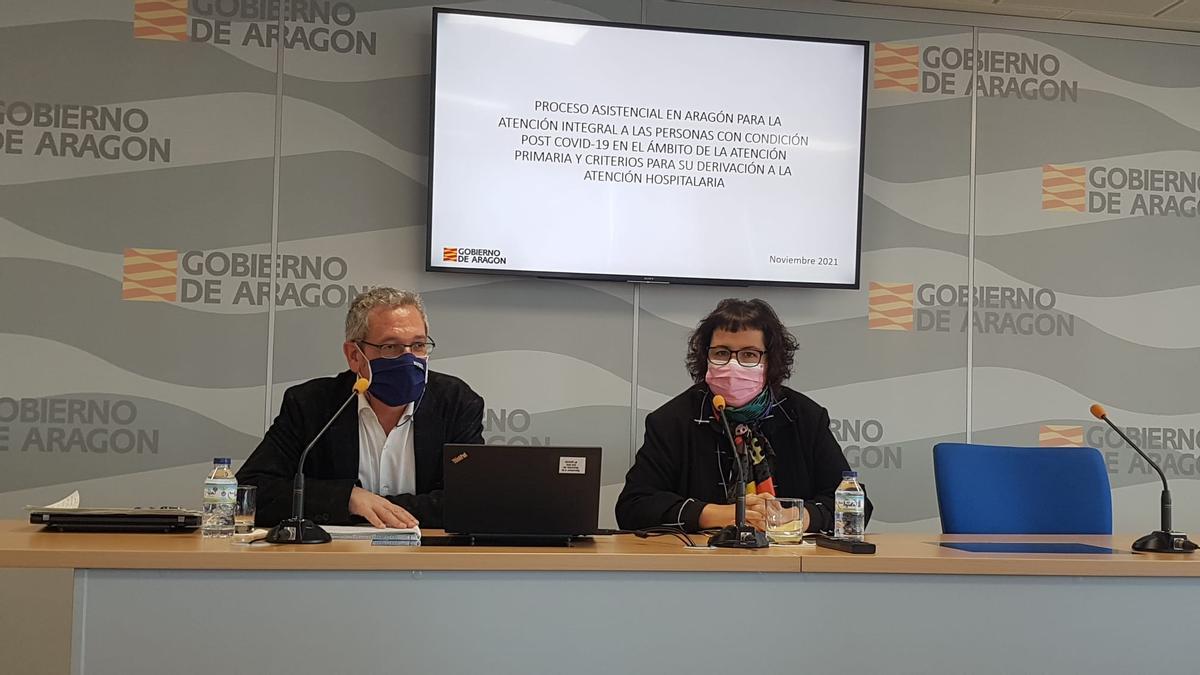 José María Abad y Esther del Corral, este miércoles en la presentación del protocolo.