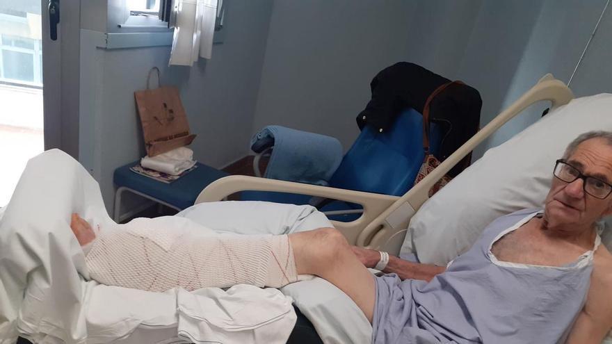 Feliciano Rodríguez, el vecino sepultado por el talud de la Autovía de Morrazo en Moaña, cumple dos meses en el hospital y con la pierna sin poder  moverla