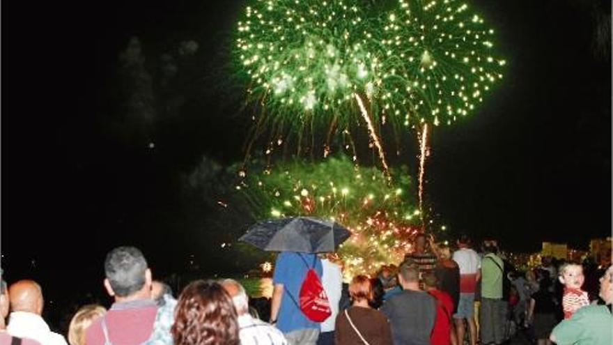 Multitudinari inici de festa a Blanes