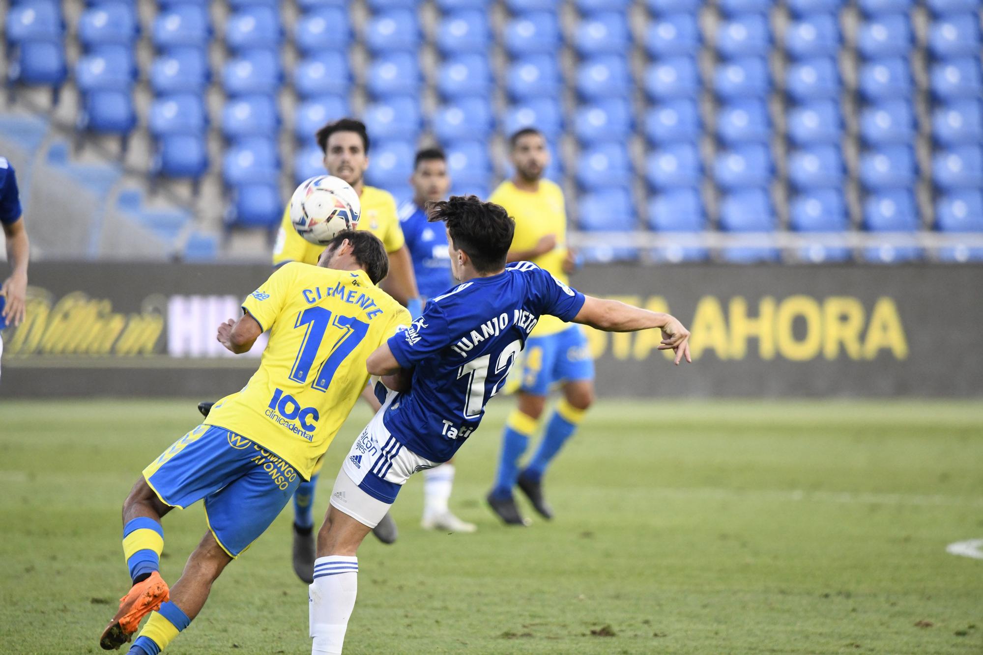 El partido del Oviedo, en imágenes