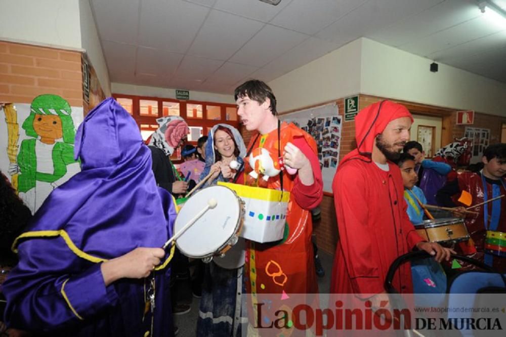 Los tambores de Moratalla llegan al colegio Primitiva López