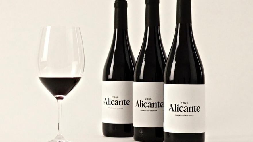 Alicante cuenta con una denominación de origen propia en el sector vinícola.