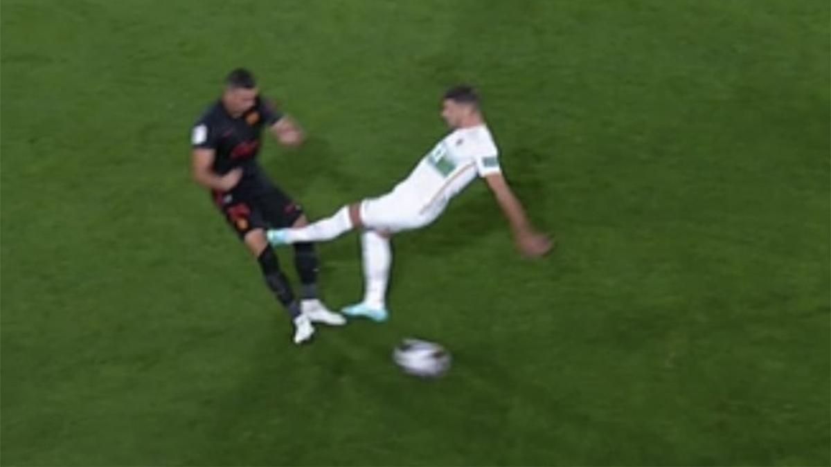 Boyé fue expulsado por esta entrada sobre Valjent