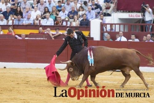 Segunda corrida de Feria: Enrique Ponce, Manzanares y Cayetano