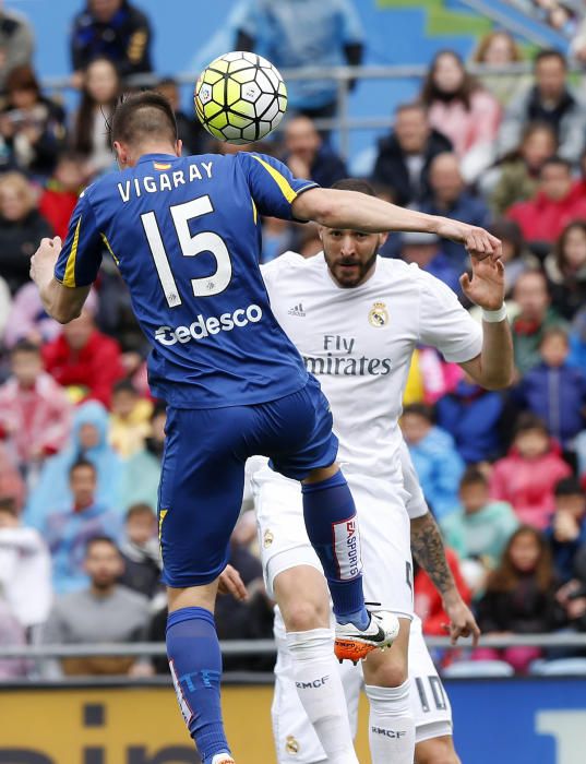 Imágenes del partido entre Getafe y Real Madrid en el Coliseum.