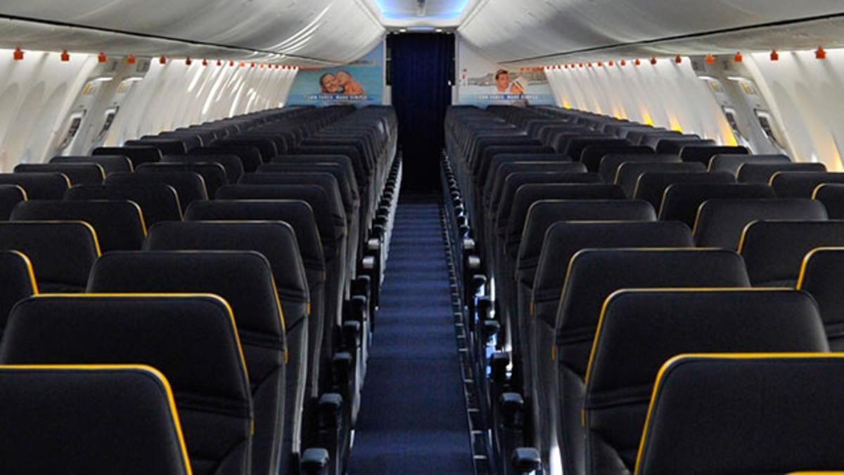 Ryanair ✓✓ ¿Equipaje permitido en cabina y bodega en 2024? + peso de las  maletas 