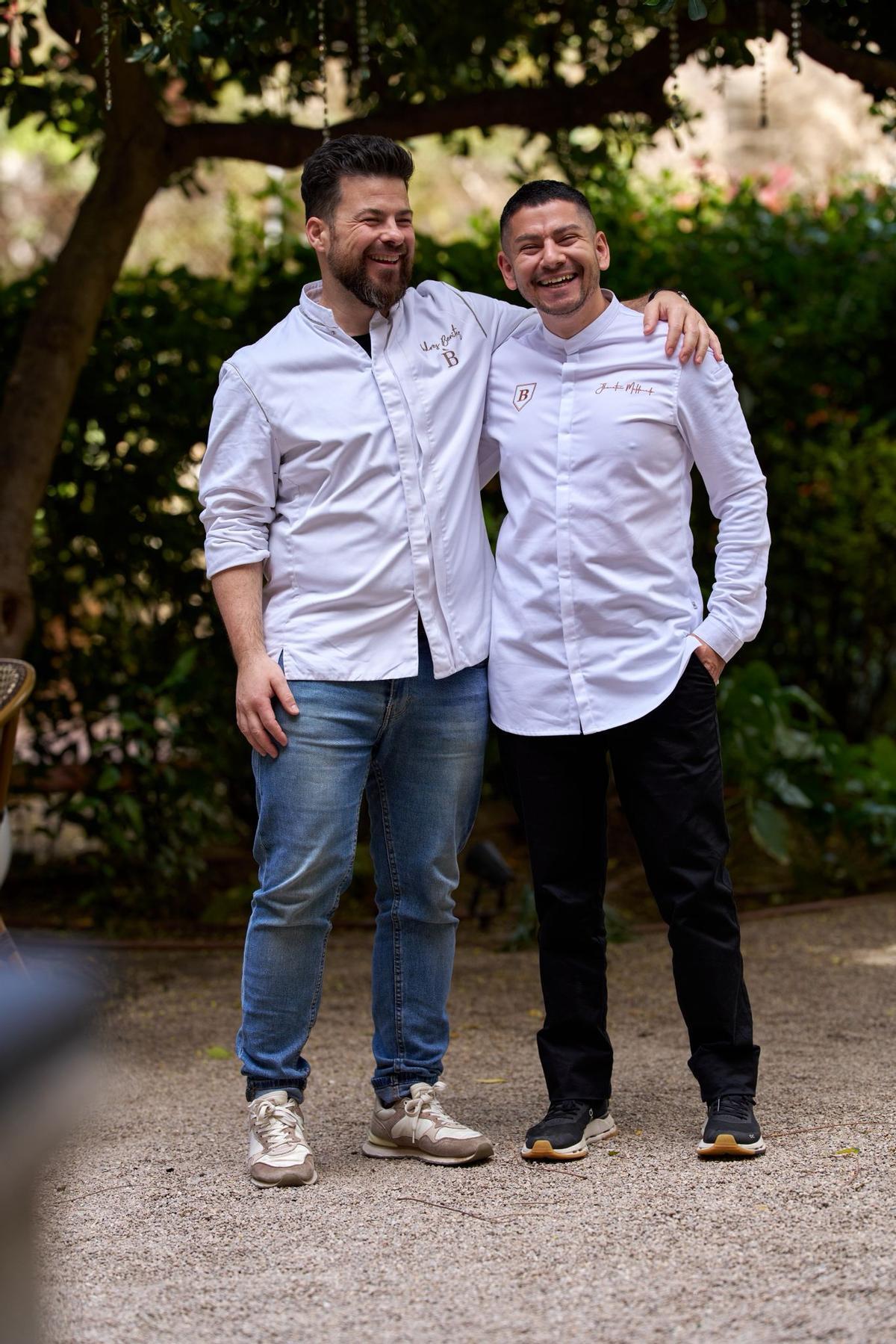De izquierda a derecha, Andrés Benítez y Jhonatan Maldonado