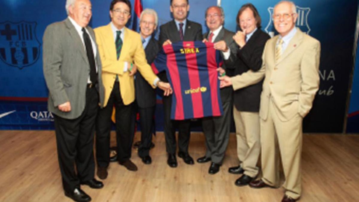 Los Sirex, con el presidente del FC Barcelona