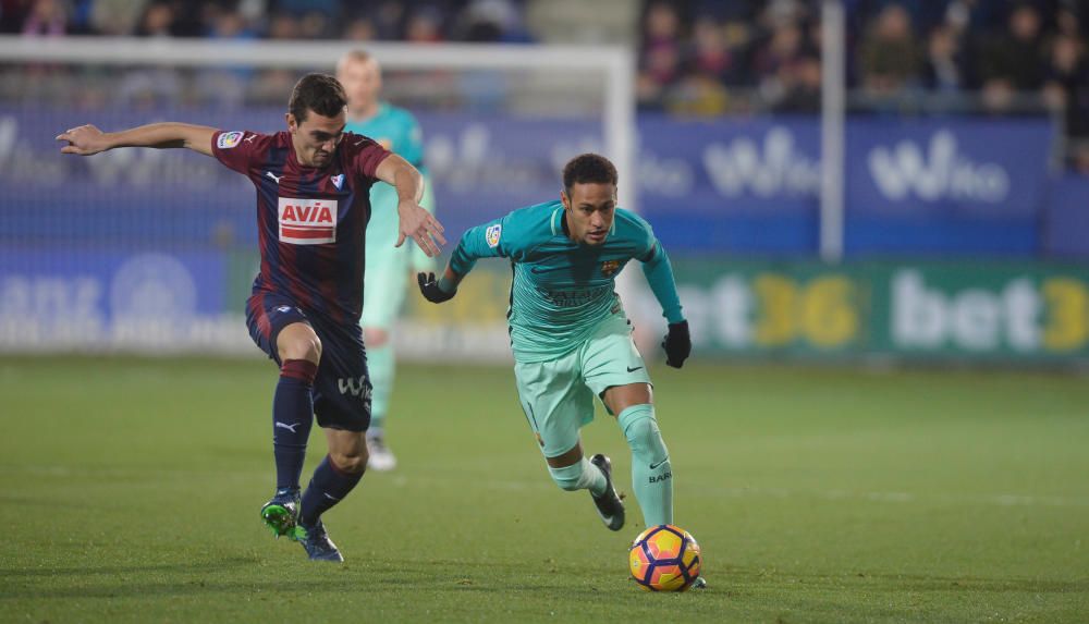 Las mejores imágenes del Eibar-Barcelona