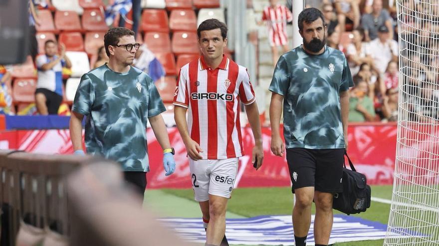 Las estimaciones de la lesión de Guillamón en el Sporting de Gijón: una posible rotura en el gemelo y plazos