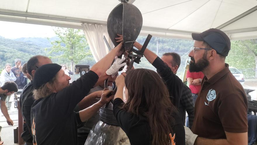 Los Oscos rinden homenaje a las mujeres rurales: &quot;Si non foras tú, ¿quen o faría?&quot;