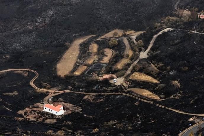 Imágenes aéreas de la zona afectada por el fuego