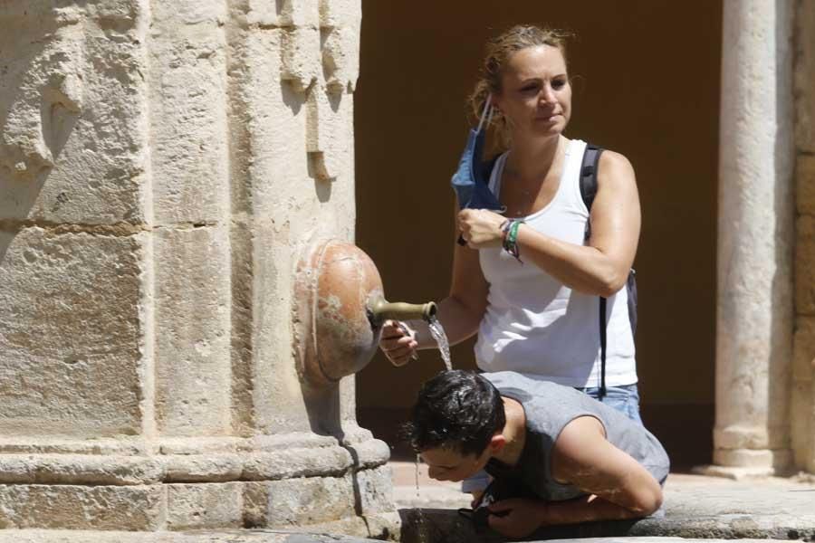 Los turistas comienzan a volver a la Judería