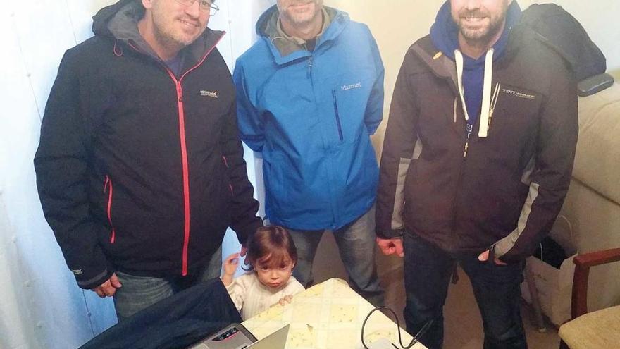 Jaume Flexas (y su hija), Xavier Gulías y Xurxo Gago.