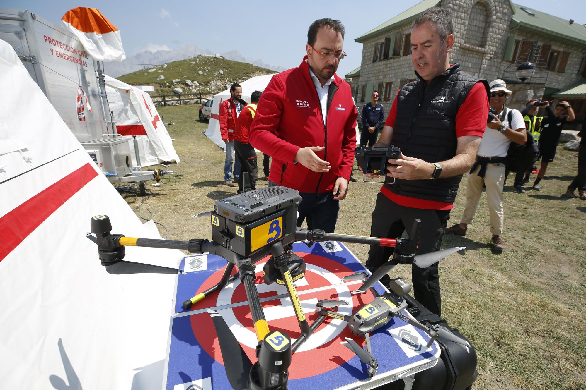 EN IMÁGENES: Así ha sido el simulacro de rescate en los Picos de Europa