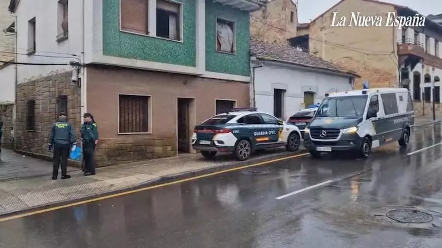 VÍDEO: Gran operativo en San Claudio para detener a cuatro jovenes involucrados en una reyerta el fin de semana