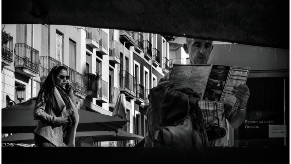 "Turistas", de José Julio Escribano Moreno