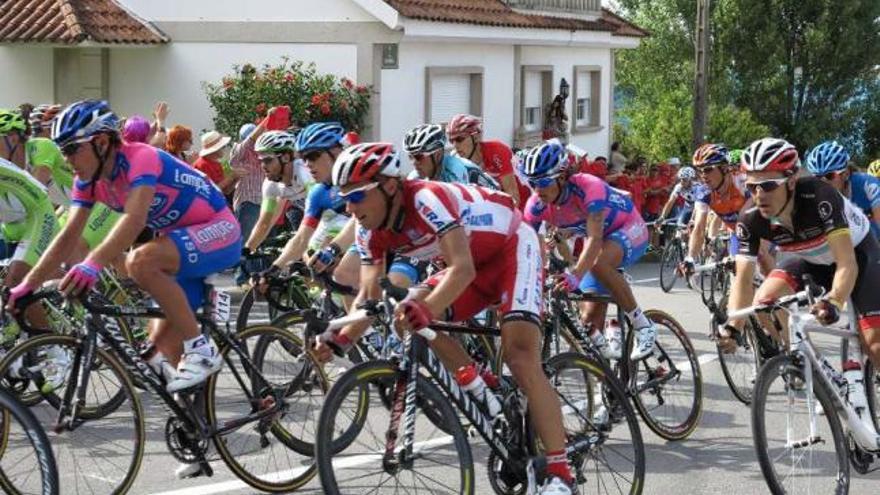 La Vuelta Ciclista a España regresa a las carreteras de O Salnés el próximo año.  // Iñaki Abella