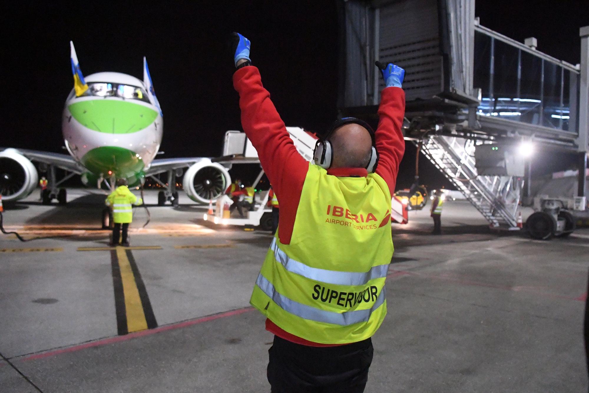 Binter estrena su vuelo directo entre A Coruña y Canarias