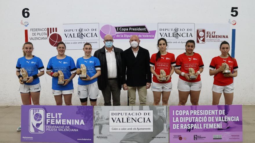 Aida, Amparo i Fanni alcen la I Copa President de la Diputació de València de Raspall d’Elit Femenina