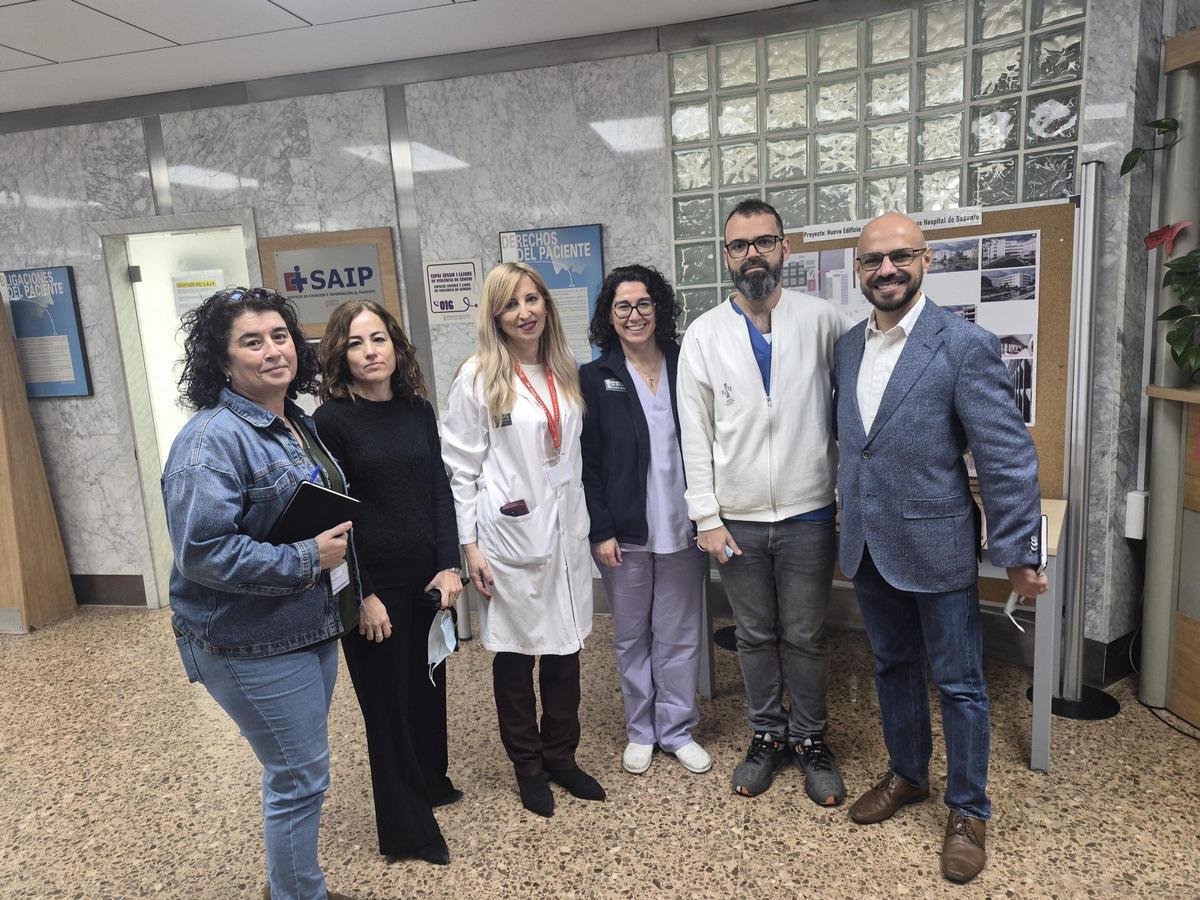 Responsables del hospital y de la empresa.