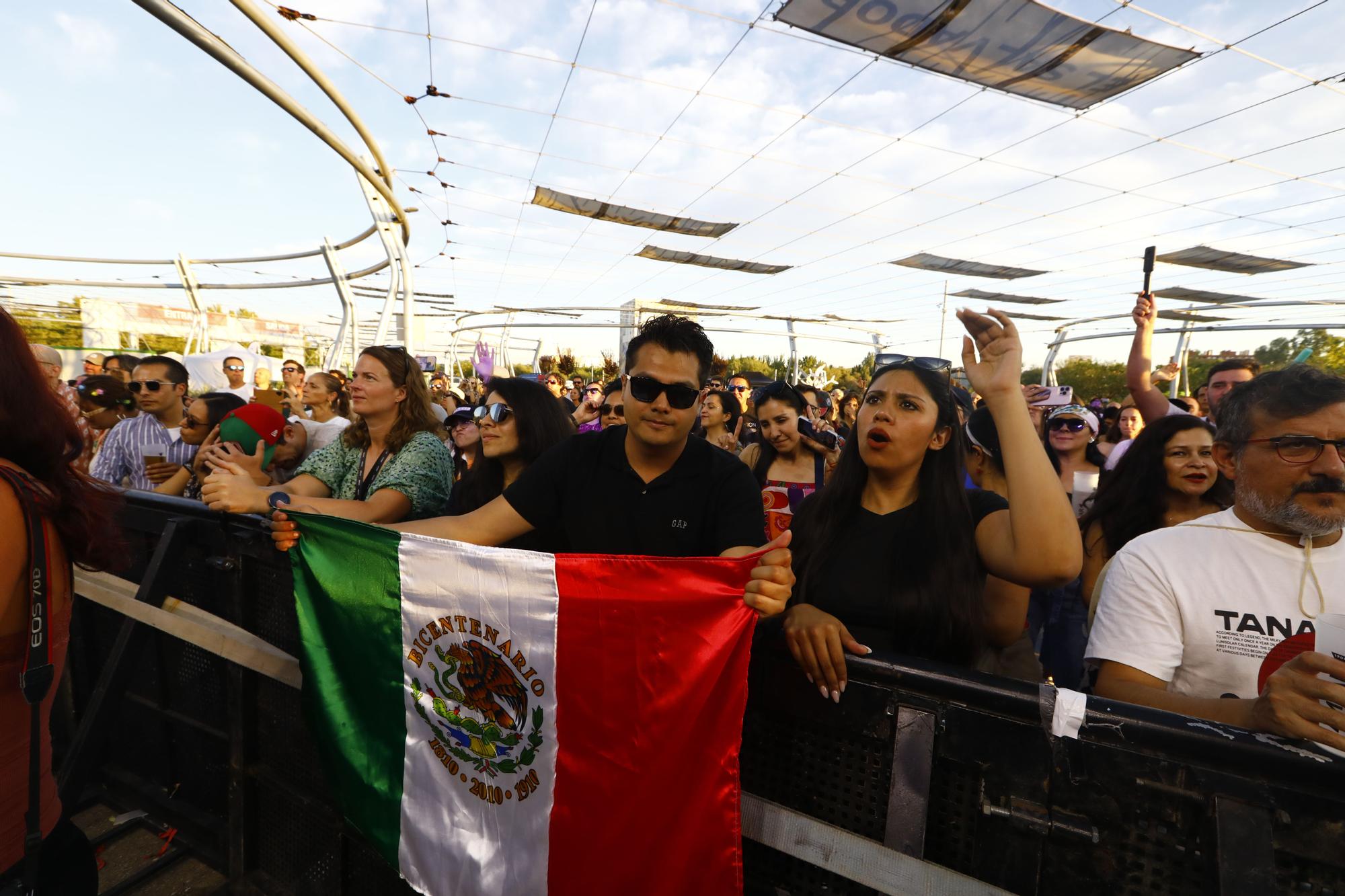 BÚSCATE | Segundo día del Vive Latino, en imágenes