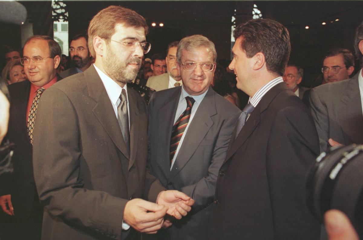 La vida política de Francesc Antich, en imágenes