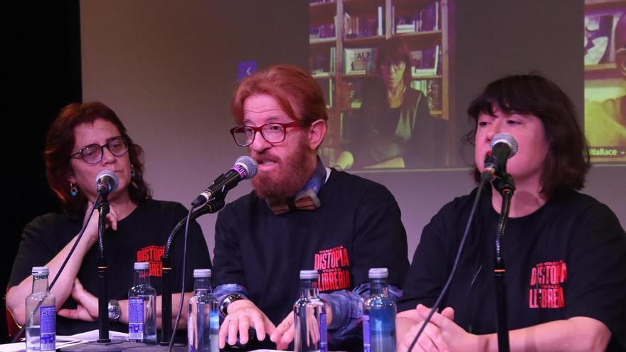 El Gremi de Llibreters llança una campanya per a combatre una vintena de pràctiques que "posen en perill" les llibreries