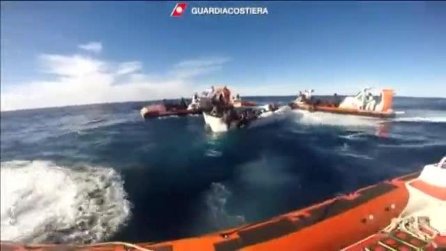 Al menos 25 inmigrantes muertos tras el hundimiento de su embarcación en Libia