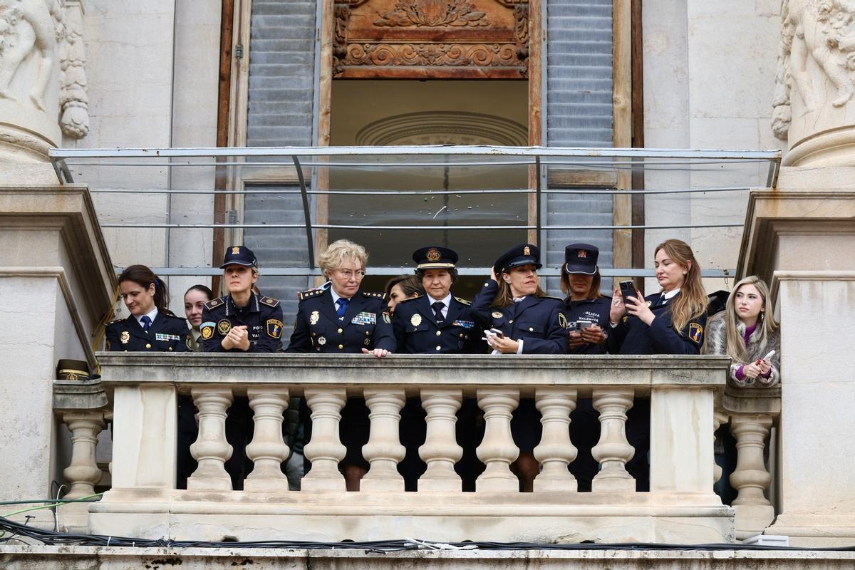 El palco del 8 de marzo: El día de ellas