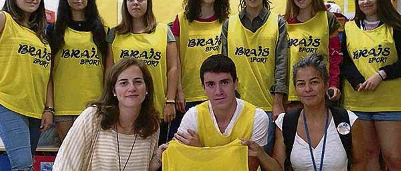 Voluntarios de la Rede Solidaria del colegio.