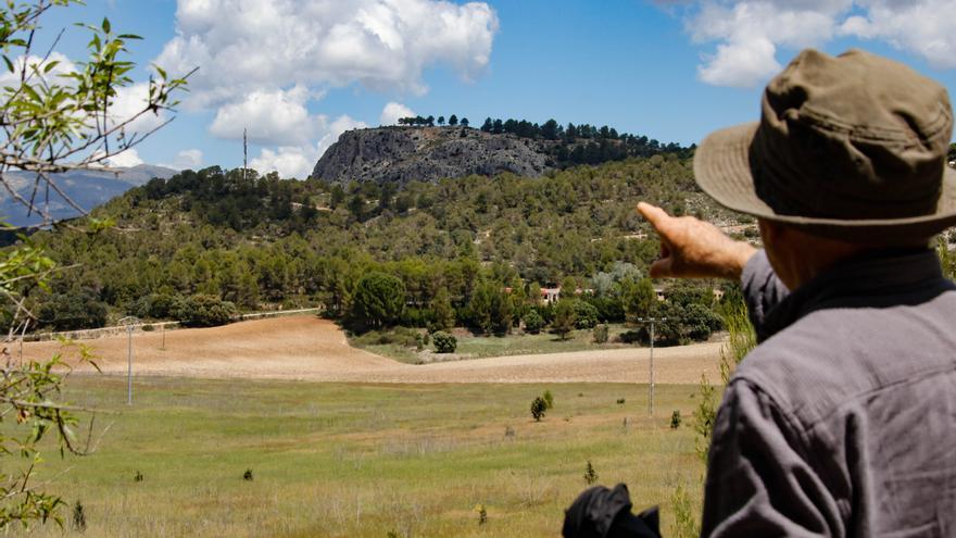 Los residentes de El Estepar denuncian la edificación de más viviendas en suelo protegido