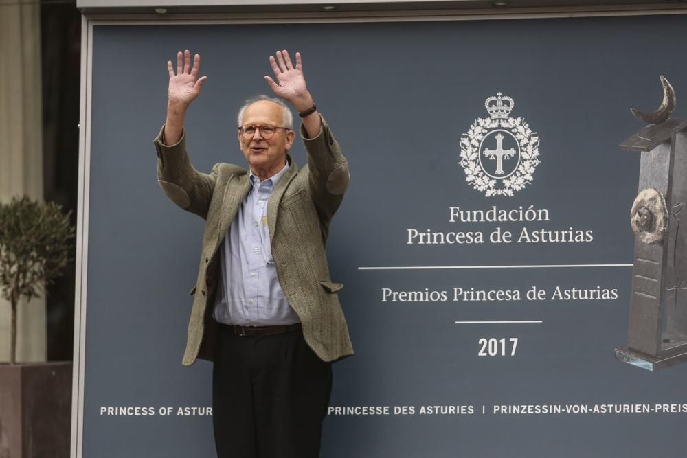 Llegada a Oviedo de Rainer Weiss, premio Princesa de Asturias de Investigación Científica y Técnica