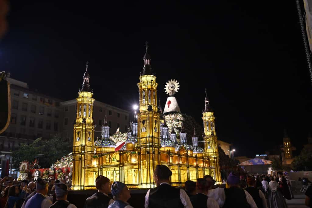 El Rosario de Cristal, uno de los momentos más emocionantes de las Fiestas del Pilar