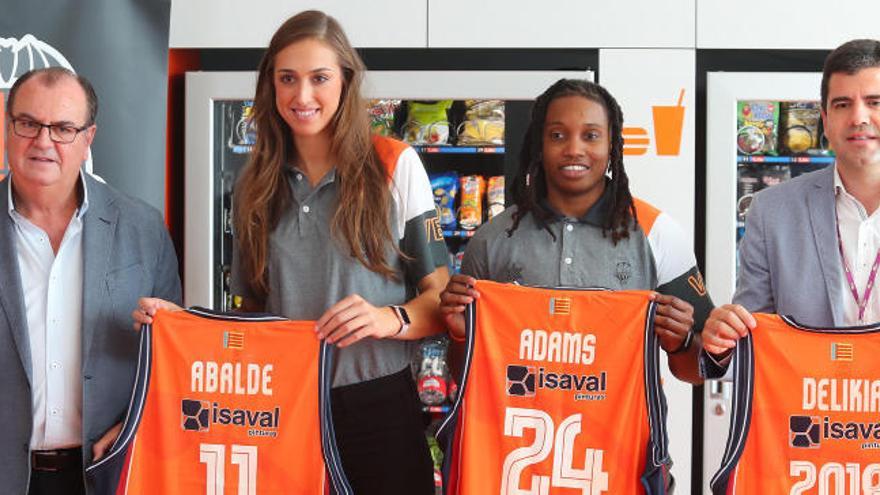 Vicente Solà, Tamara Abalde, Joy Adams y Nicolás Barber