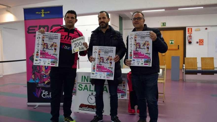 José Manuel García, Ángel García y Ángel Fernández, ayer durante la presentación de la prueba.