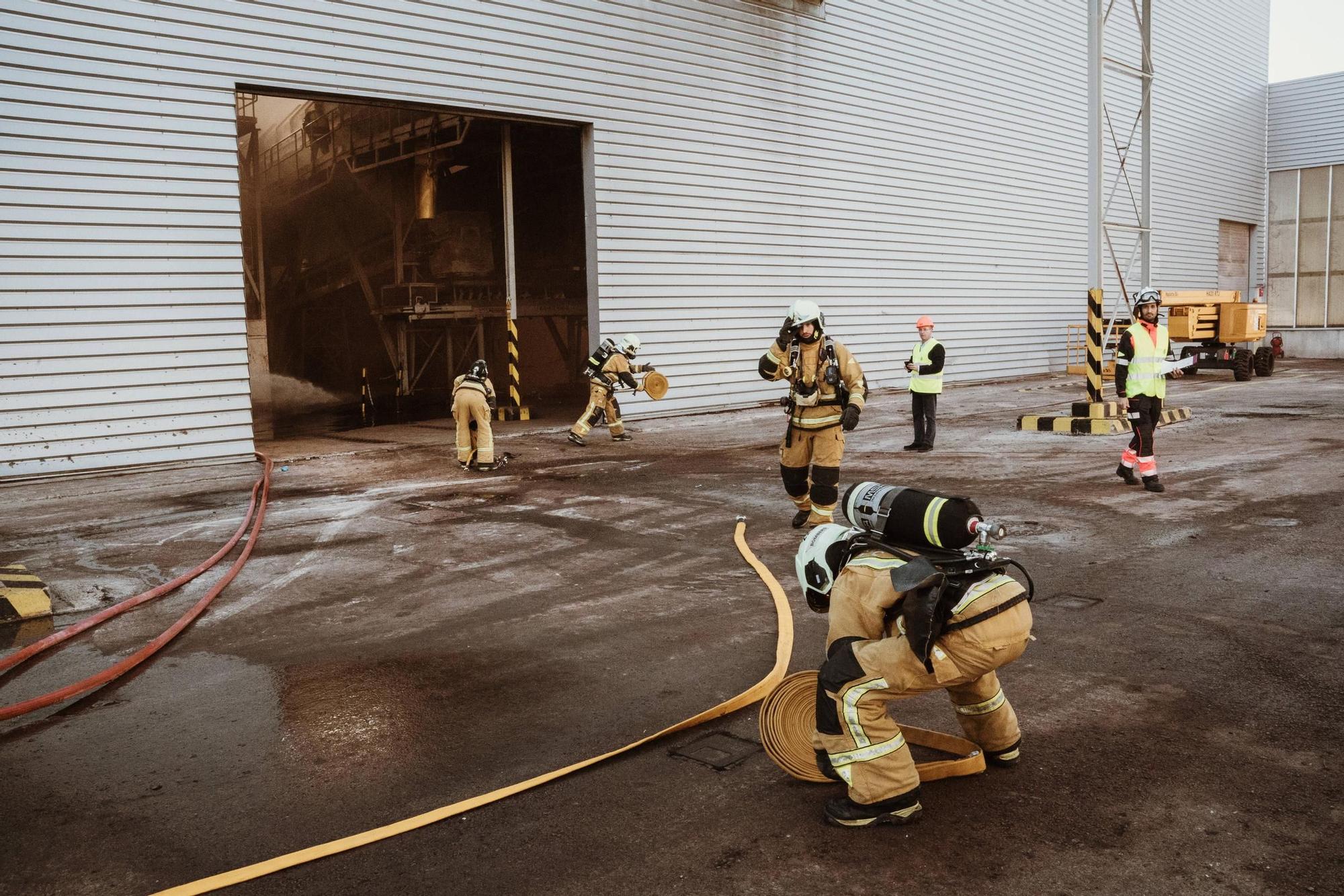 FOTOS | Simulacro de incendio en Son Reus