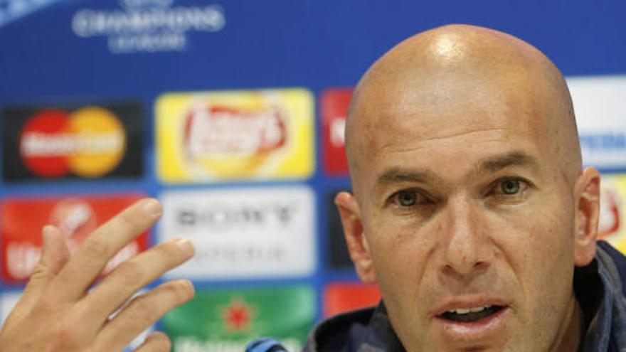 Zidane: &quot;No hay un favorito, los dos merecemos estar en la final&quot;