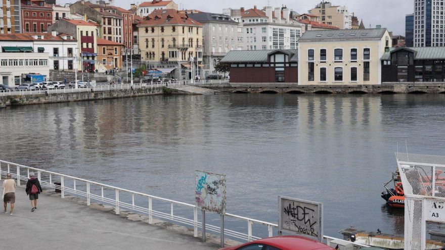 El Puerto Deportivo aspira a una concesión de parte del paseo marítimo