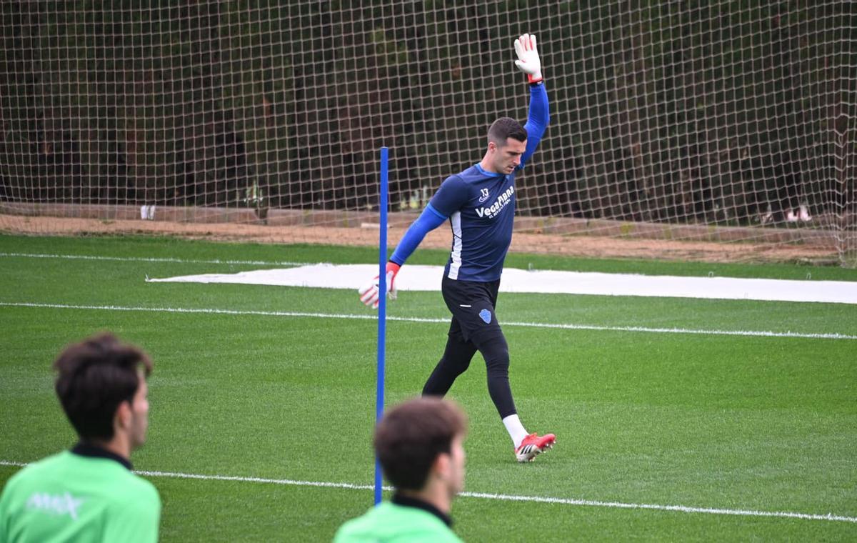 Entrenamiento del Elche previo al partido contra el Real Madrid