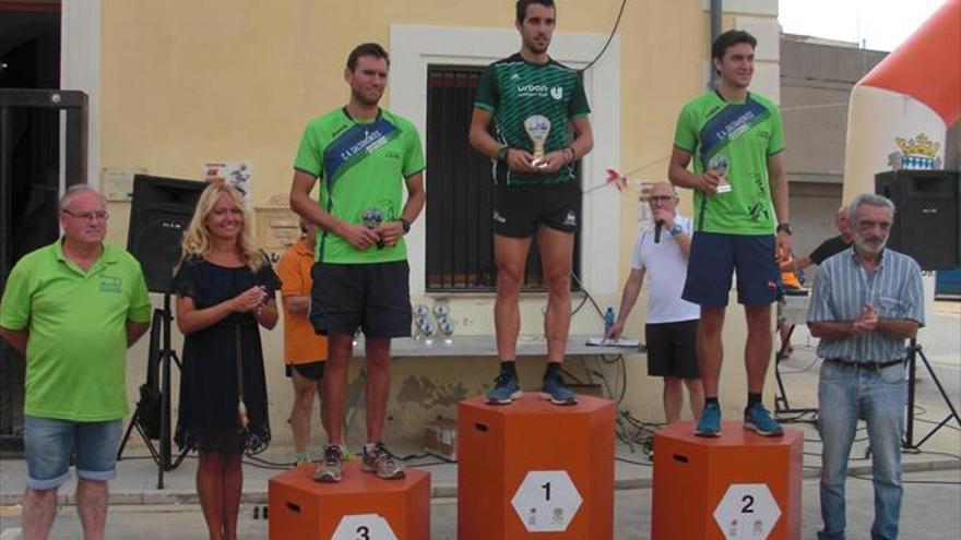 Albert Ferrer y Eva Gimeno ganan entre las murallas de Mascarell