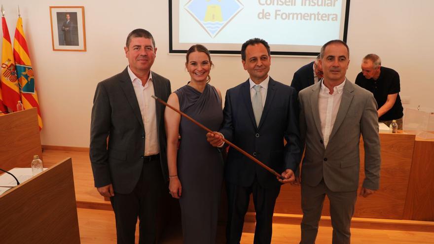 Javier Serra, Marga Prohens, Córdoba y José Manuel Alcaraz, el día de la elección del presidente de Formentera.
