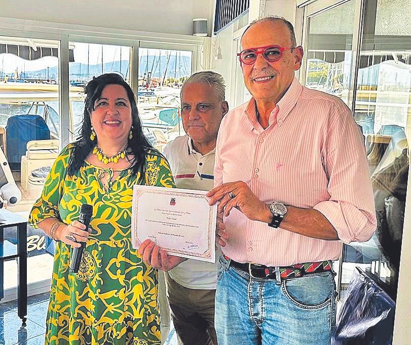 Soledad Hidalgo, Julián Coll y Pedro Vidal.